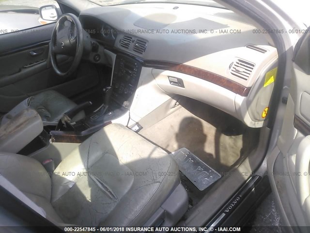 YV1TS92DX41346871 - 2004 VOLVO S80 SILVER photo 5