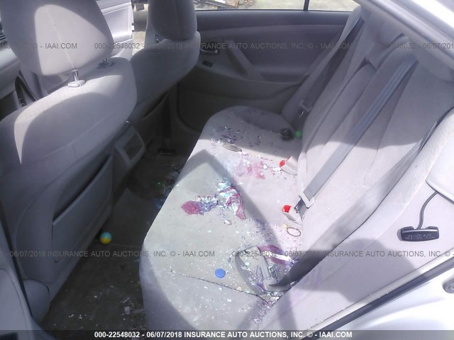 4T4BE46K18R014408 - 2008 TOYOTA CAMRY CE/LE/XLE/SE SILVER photo 8