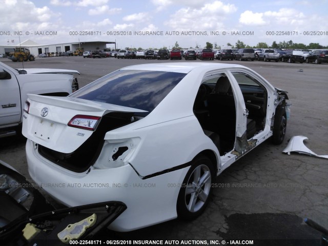 4T1BF1FK6EU318920 - 2014 TOYOTA CAMRY L/SE/LE/XLE 白色 照片 4