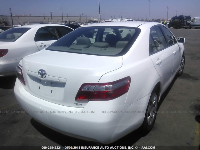 JTNBK46K773012444 - 2007 TOYOTA CAMRY NEW GENERAT LE/XLE/SE WHITE photo 4