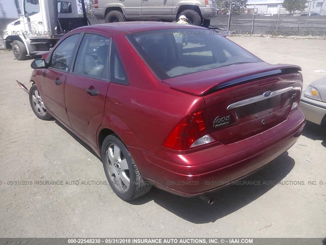 1FAFP38392W151981 - 2002 FORD FOCUS ZTS RED photo 3