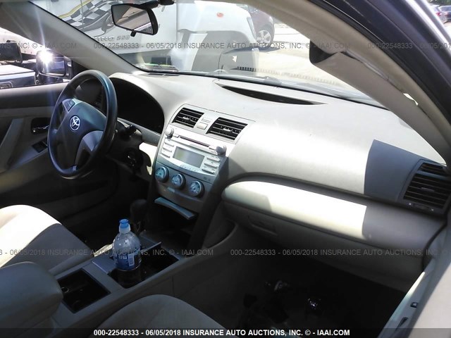 4T1BE46K17U584403 - 2007 TOYOTA CAMRY NEW GENERAT CE/LE/XLE/SE GRAY photo 5