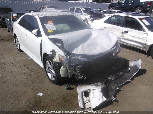 4T1BF1FK0EU749723 - 2014 TOYOTA CAMRY L/SE/LE/XLE 白色 照片 1