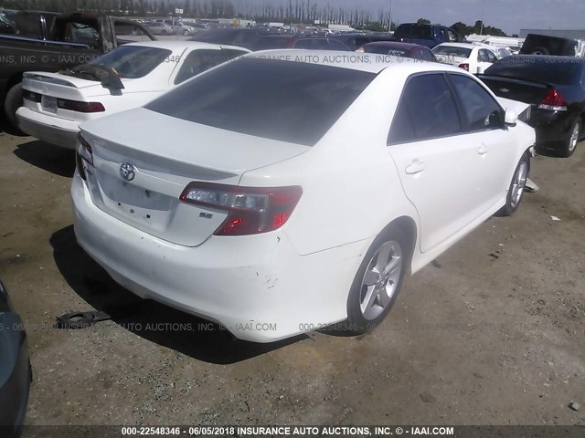 4T1BF1FK0EU749723 - 2014 TOYOTA CAMRY L/SE/LE/XLE 白色 照片 4