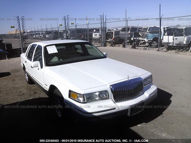 1LNLM82W0VY715737 - 1997 LINCOLN TOWN CAR SIGNATURE/TOURING WHITE photo 1