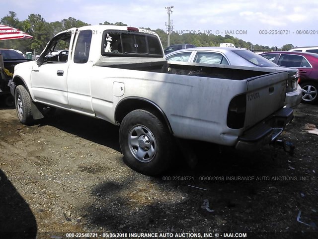 4TAWM72NXXZ411617 - 1999 TOYOTA TACOMA XTRACAB WHITE photo 3