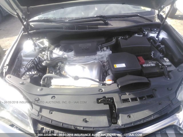 4T1BF1FK1GU568827 - 2016 TOYOTA CAMRY LE/XLE/SE/XSE SILVER photo 10