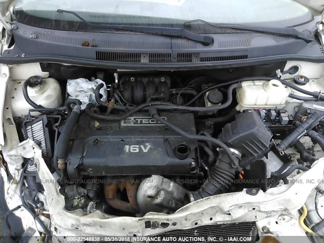 KL1TD56688B273902 - 2008 CHEVROLET AVEO LS WHITE photo 10