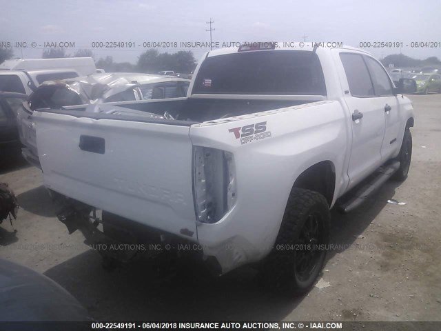 5TFEM5F17GX103294 - 2016 TOYOTA TUNDRA CREWMAX SR5 WHITE photo 4