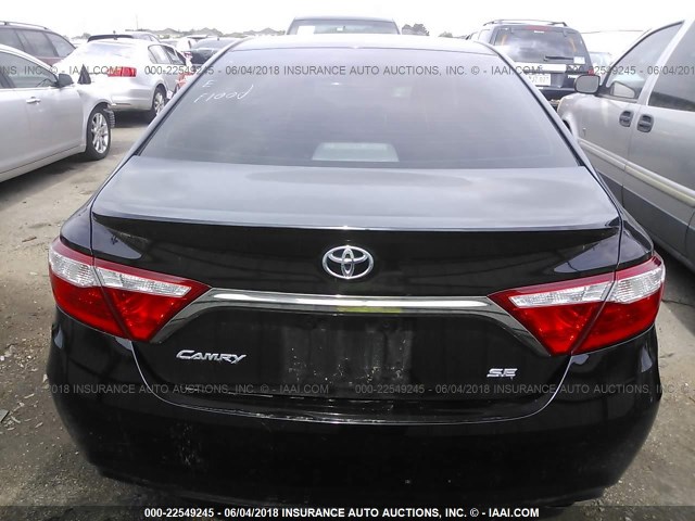 4T1BF1FK7GU184776 - 2016 TOYOTA CAMRY LE/XLE/SE/XSE BLACK photo 6