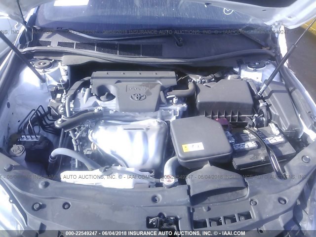 4T1BF1FK2HU303688 - 2017 TOYOTA CAMRY LE/XLE/SE/XSE WHITE photo 10