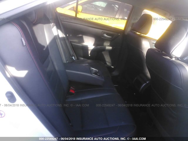 4T1BF1FK2HU303688 - 2017 TOYOTA CAMRY LE/XLE/SE/XSE WHITE photo 8