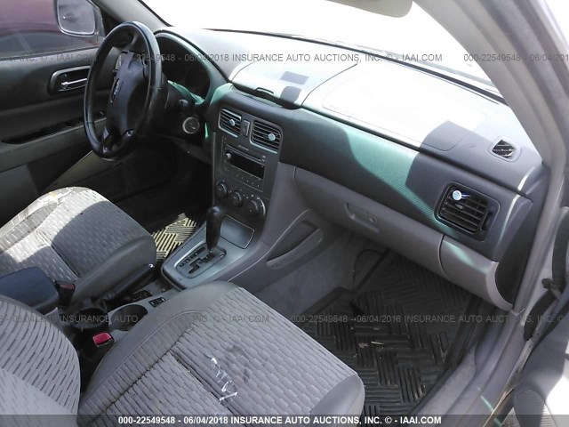 JF1SG65604H764898 - 2004 SUBARU FORESTER 2.5XS ვერცხლისფერი ფოტო 5