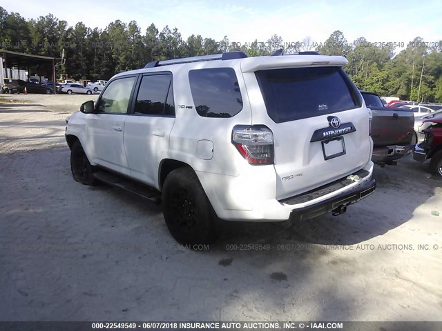 JTEBU5JR0G5354763 - 2016 TOYOTA 4RUNNER SR5 PREM/LTDL/TRAIL/TRD WHITE photo 3