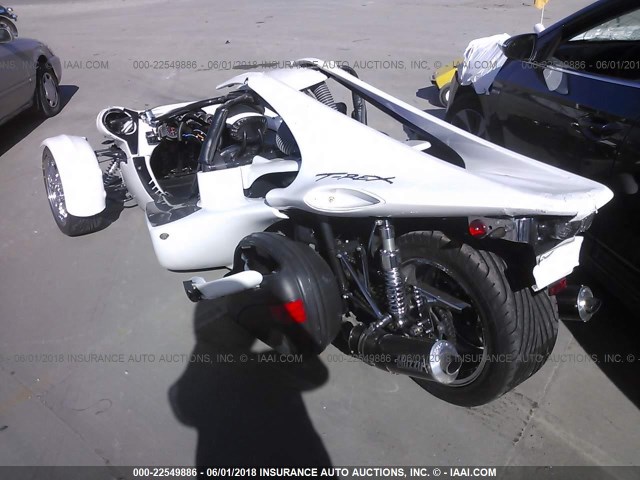 2C9TAK16661145303 - 2006 CAMPAGNA T REX  WHITE photo 3