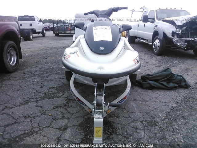 YAMA4420L900 - 2000 YAMAHA PERSONAL WATERCRAFT  WHITE photo 6