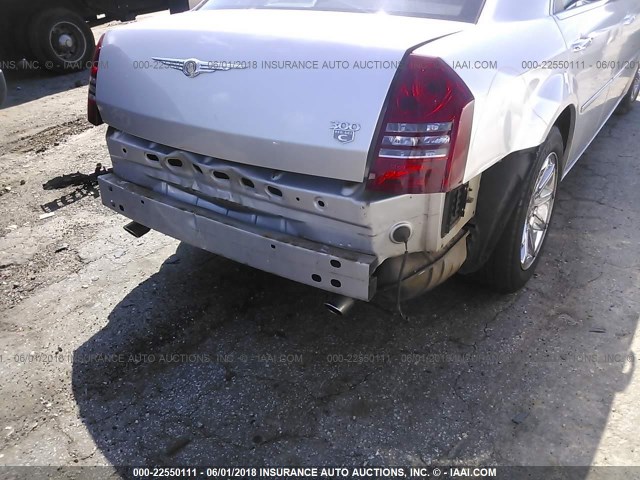 2C3KA63HX6H240661 - 2006 CHRYSLER 300C SILVER photo 6