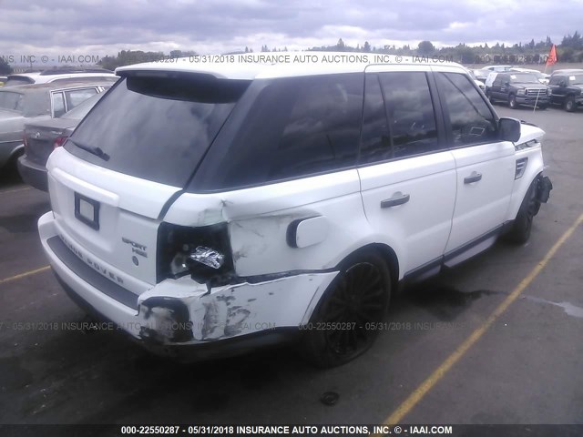 SALSF2D40BA287605 - 2011 LAND ROVER RANGE ROVER SPORT HSE WHITE photo 4