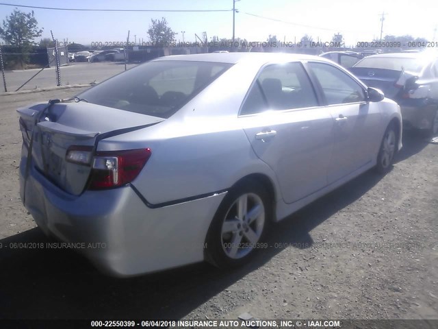 4T1BF1FK3CU192335 - 2012 TOYOTA CAMRY SE/LE/XLE 银色 照片 4