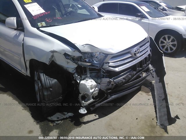 5TDBK3EH4BS047504 - 2011 TOYOTA HIGHLANDER SE WHITE photo 6