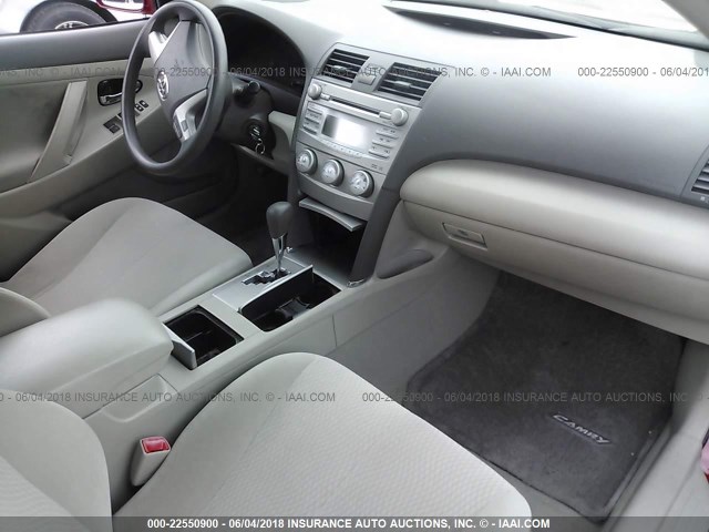 4T4BF3EK1AR059962 - 2010 TOYOTA CAMRY SE/LE/XLE 红色 照片 5