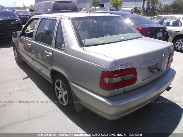 YV1LT56D2X2583997 - 1999 VOLVO S70 GOLD photo 3