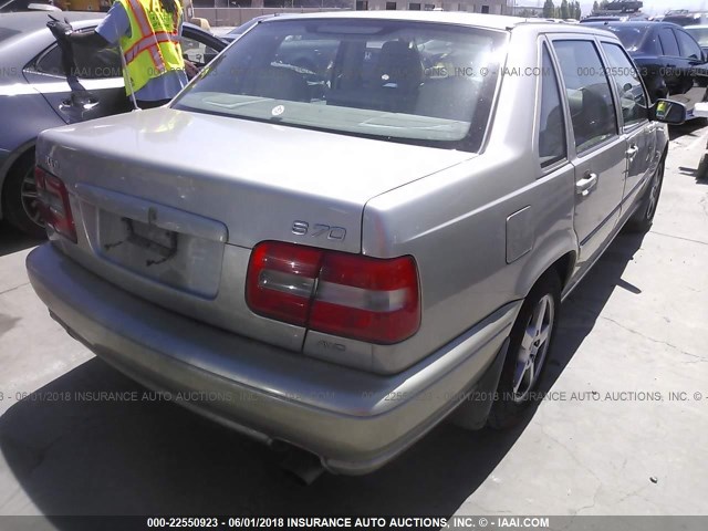 YV1LT56D2X2583997 - 1999 VOLVO S70 GOLD photo 4