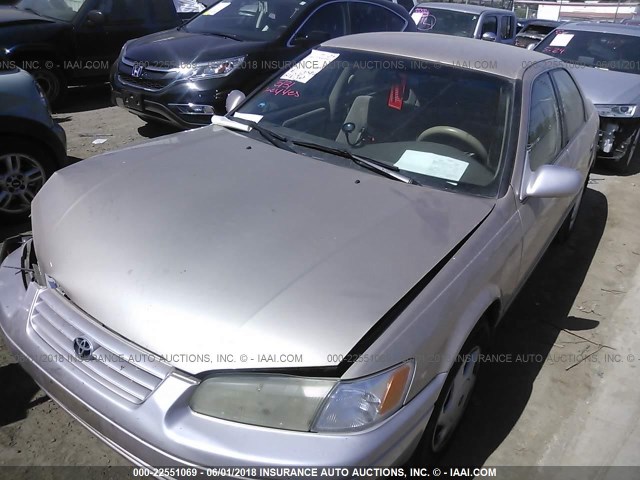 JT2BF22K2W0101544 - 1998 TOYOTA CAMRY CE/LE/XLE 棕色 照片 2