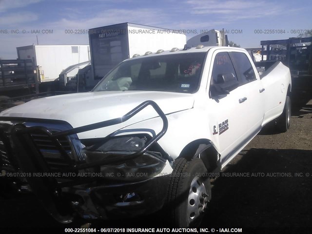 3C63RRHL2FG612962 - 2015 RAM 3500 SLT WHITE photo 2