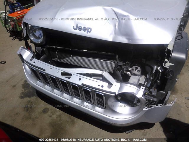 ZACCJBDT9GPD22960 - 2016 JEEP RENEGADE LIMITED SILVER photo 6