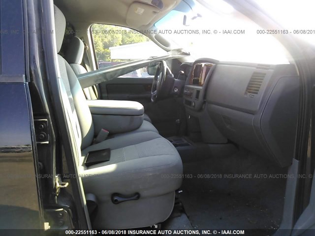 1D7KS28C16J133453 - 2006 DODGE RAM 2500 ST/SLT 黑色 照片 5