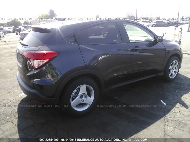 3CZRU5H34HM708746 - 2017 HONDA HR-V LX GRAY photo 4