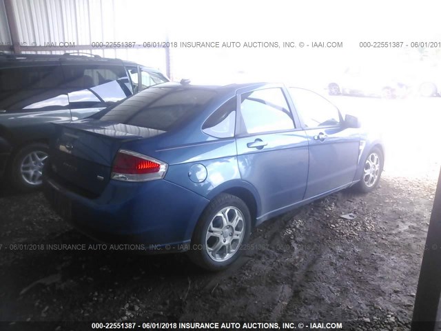 1FAHP35N68W173282 - 2008 FORD FOCUS SE/SEL/SES BLUE photo 4