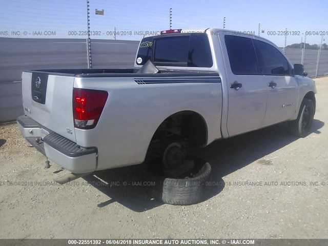 1N6BA07A35N537327 - 2005 NISSAN TITAN XE/SE/LE SILVER photo 4