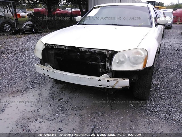 2D4FV47V17H831696 - 2007 DODGE MAGNUM SXT WHITE photo 6