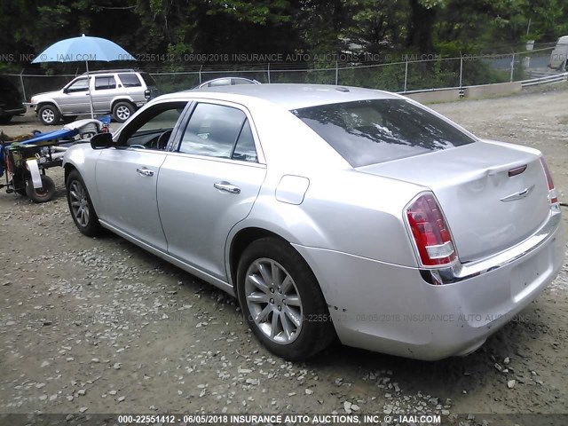 2C3CCACG7CH113399 - 2012 CHRYSLER 300 LIMITED SILVER photo 3