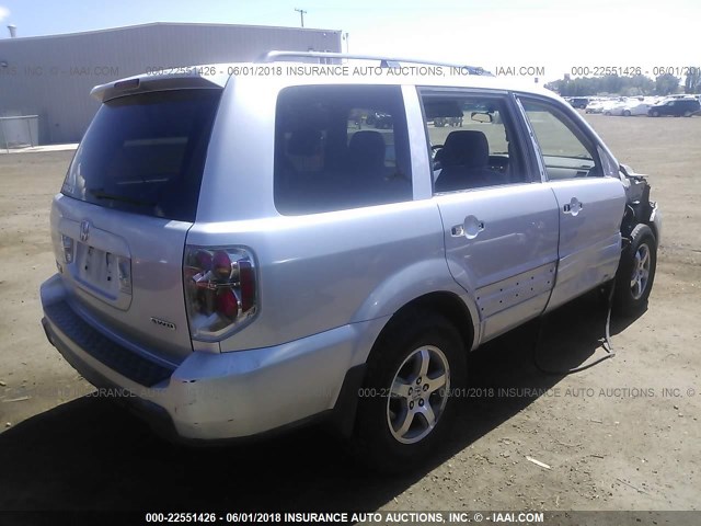 2HKYF18426H536118 - 2006 HONDA PILOT EX SILVER photo 4