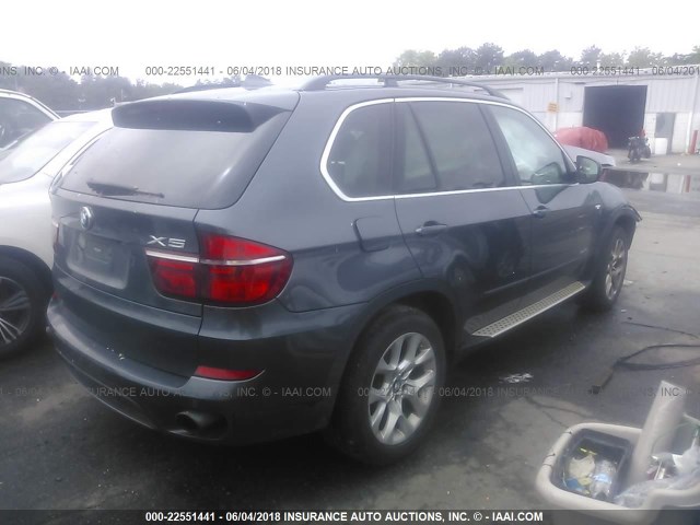 5UXZV4C56D0E05374 - 2013 BMW X5 XDRIVE35I GRAY photo 4