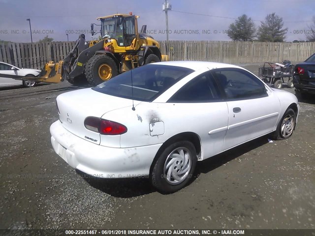 1G1JC1247W7221587 - 1998 CHEVROLET CAVALIER RS WHITE photo 4