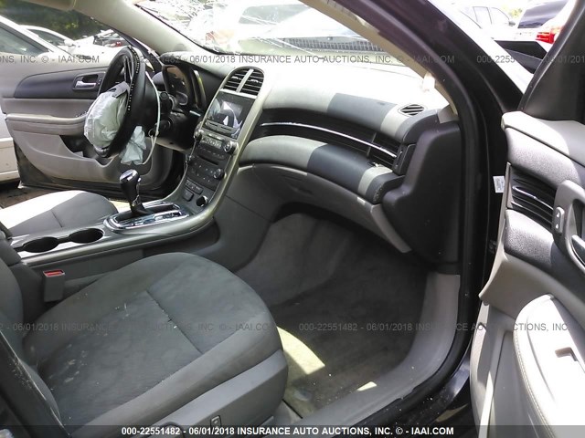 1G11A5SA5DU139939 - 2013 CHEVROLET MALIBU LS 黑色 照片 5