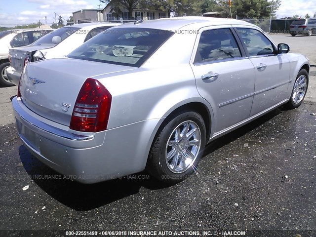 2C3AA63H05H616455 - 2005 CHRYSLER 300C SILVER photo 4