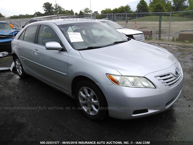 4T1BE46K97U129427 - 2007 TOYOTA CAMRY NEW GENERAT CE/LE/XLE/SE SILVER photo 1