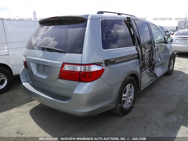 5FNRL38745B014154 - 2005 HONDA ODYSSEY EXL SILVER photo 4