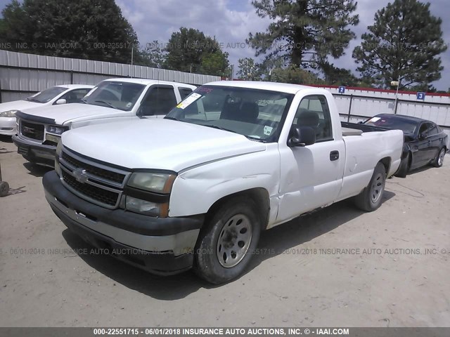 1GCEC14V97Z121043 - 2007 CHEVROLET SILVERADO C1500 CLASSIC WHITE photo 2