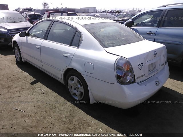 1N4AL11DX3C298178 - 2003 NISSAN ALTIMA S/SL WHITE photo 3