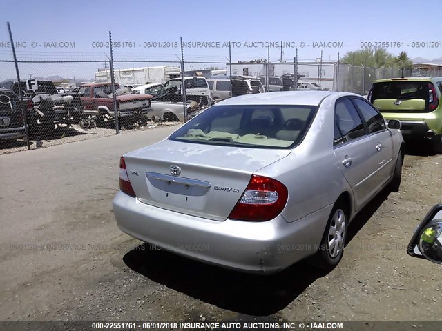 4T1BE32K43U195734 - 2003 TOYOTA CAMRY LE/XLE/SE ვერცხლისფერი ფოტო 4
