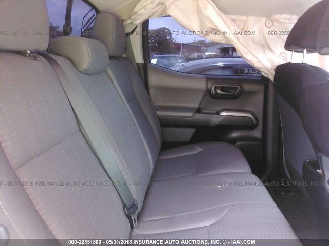 3TMCZ5AN7GM040061 - 2016 TOYOTA TACOMA DBL CAB/SR/SR5/TRD SPT/OR GRAY photo 8