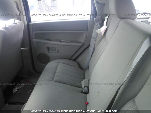 1J4GR48K75C722793 - 2005 JEEP GRAND CHEROKEE LAREDO/COLUMBIA/FREEDOM მწვანე ფოტო 8