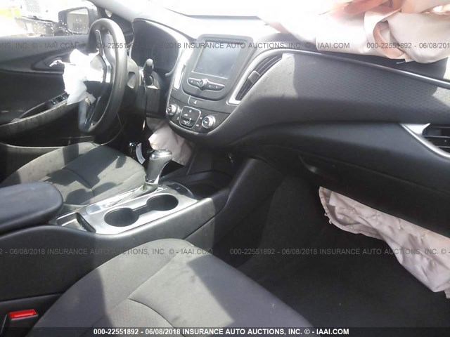 1G1ZB5ST9HF226593 - 2017 CHEVROLET MALIBU LS 灰色 照片 5