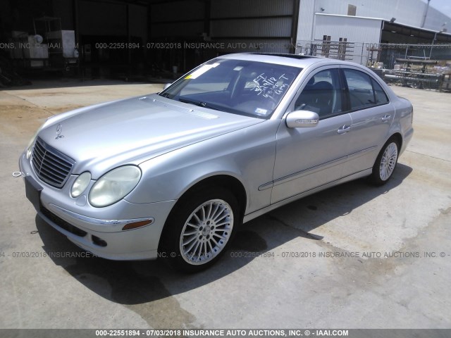 WDBUF70J25A678296 - 2005 MERCEDES-BENZ E 500 SILVER photo 2